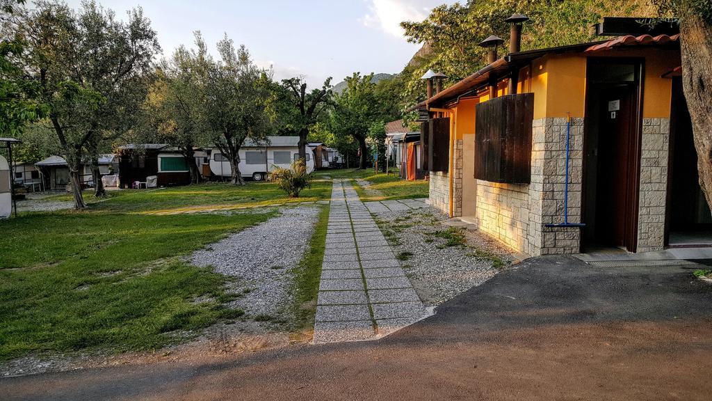 Camping Pilzone Iseo Eksteriør billede